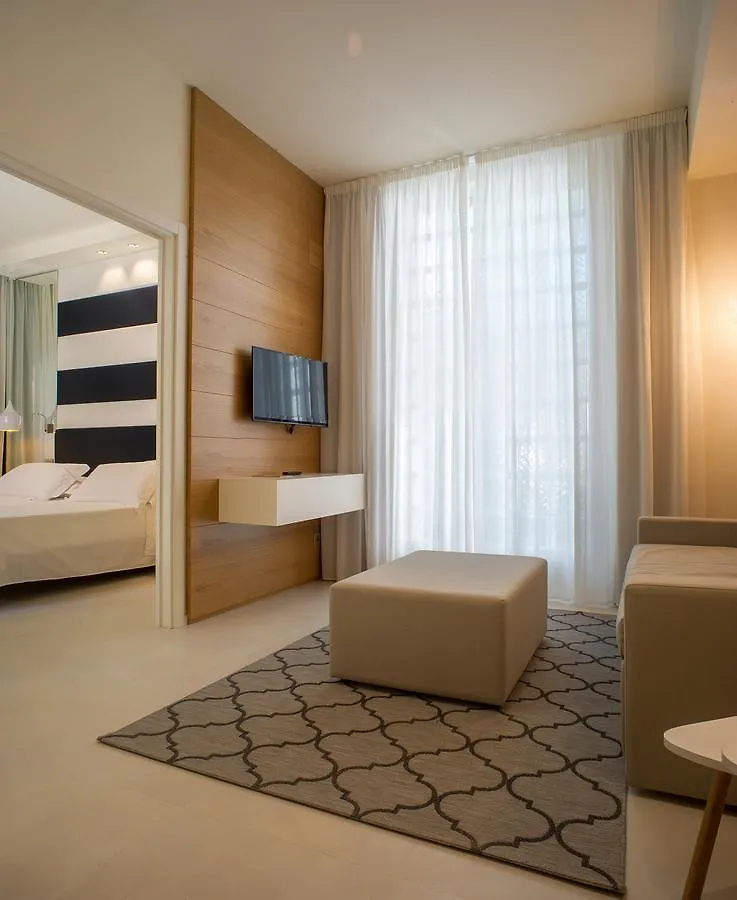 Metropol Ceccarini Suite - Luxury Apartments Riccione