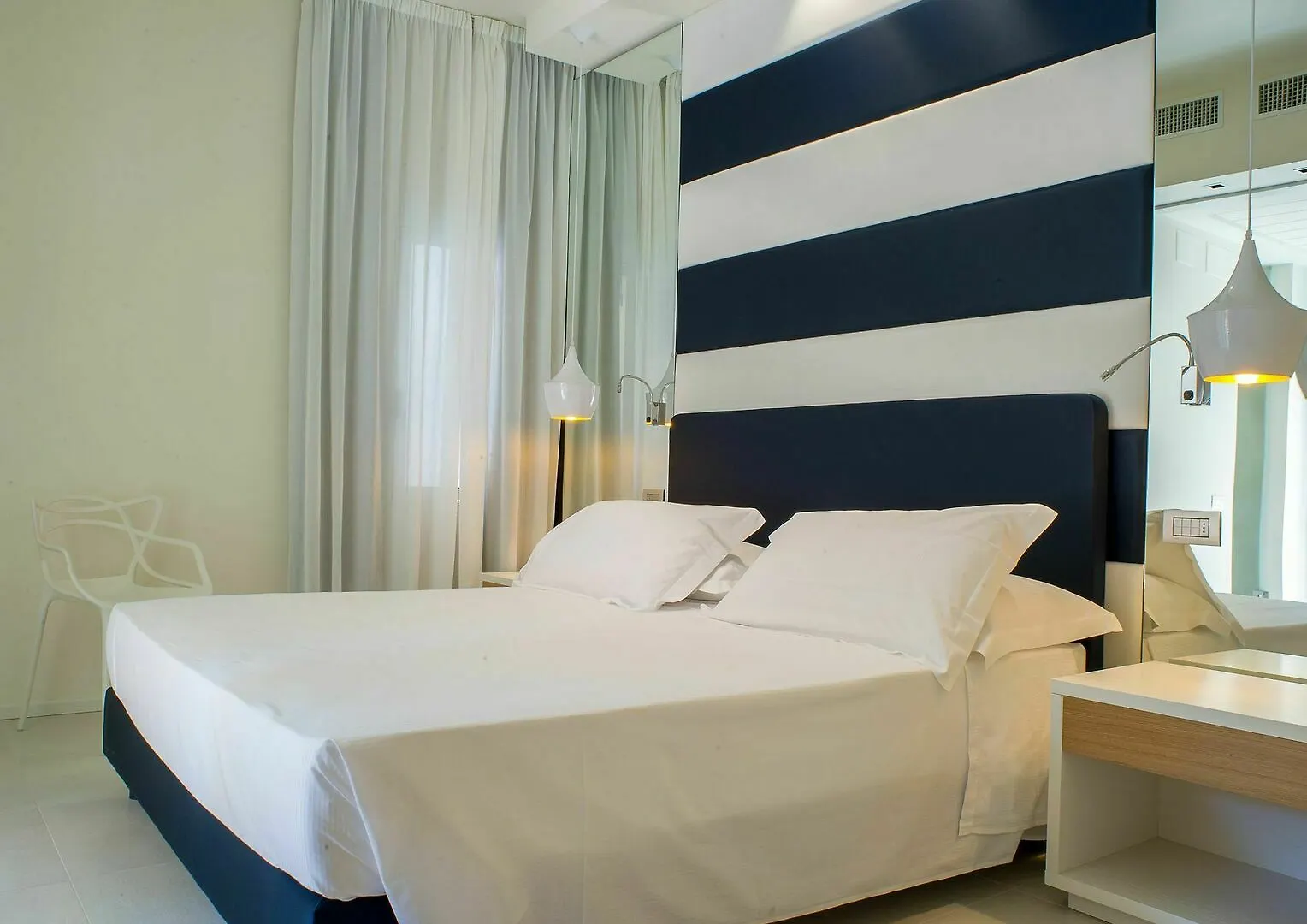 **** Aparthotel Metropol Ceccarini Suite - Luxury Apartments Riccione Italy